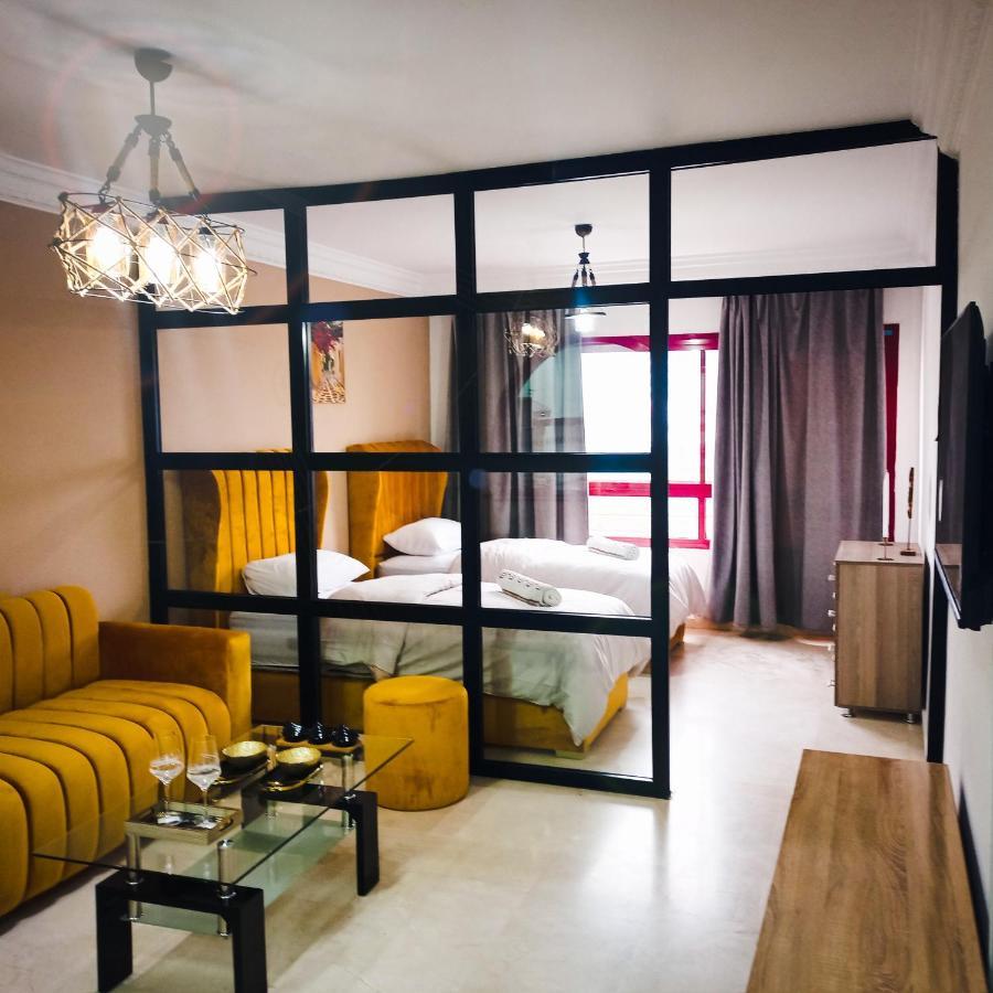 Nouveau Appartement Au Plein Centre Ville En Face Hilton Tanger Buitenkant foto